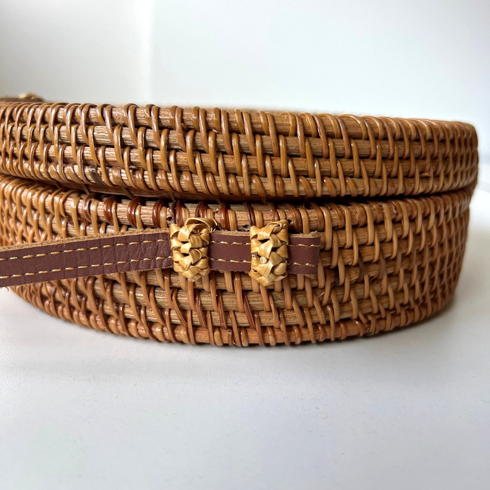 Round Rattan Crossbody Bag Capiz Shell Mosaic Boho Coastal Woven Purse - Picture 7 of 14